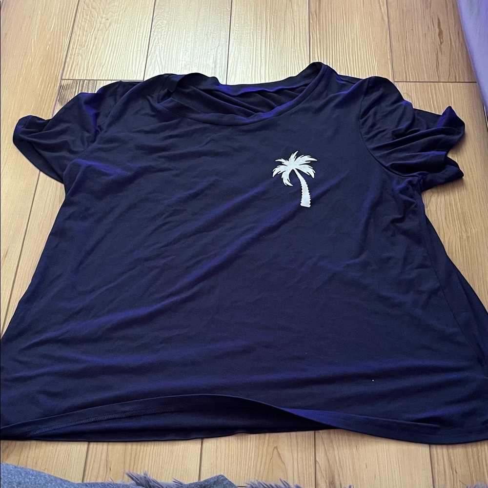 SHEIN Black Short Sleeve Tee with White Palm Tree